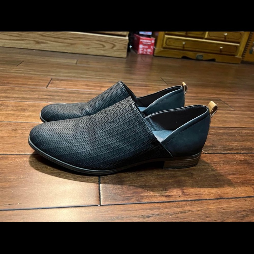 Dr. Scholls size 9. Worn once